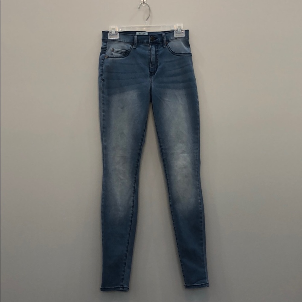 Juniors Super High Rise Jeggings